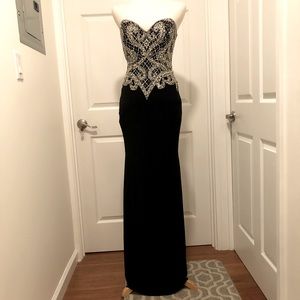 NWOT Aspeed black strapless beaded gown